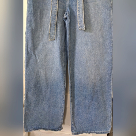 Banana Republic High-Rise Wide Leg Women's Jeans - Picture 2 of 13